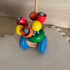 押して引いてガラガラの画像
