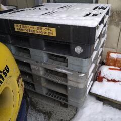 プラスチックパレットの画像