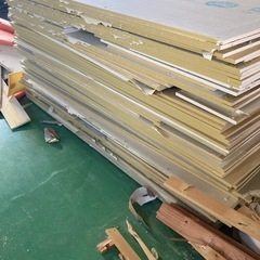 【DIYの材料にいかがでしょうか」石膏ボード　ジャンク品　ひと山まとめての画像