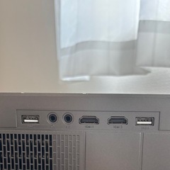 美品　プロジェクターの画像
