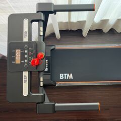 美品☆稼働時間少ない☆BTM ランニングマシン ルームランナー 静音設計 MAX12km/h  MS311883の画像