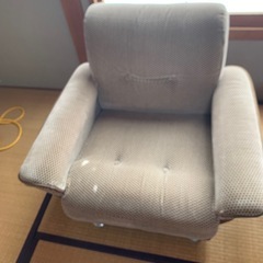 レトロな椅子（2脚）の画像
