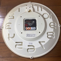 ニトリ 掛け時計 連続秒針の画像
