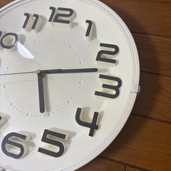 ニトリ 掛け時計 連続秒針の画像