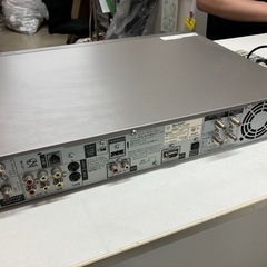 O 2507-708  SHARP  AQUOS DV-AC34 ハイビジョンレコーダー 2006年製 リモコン付き バラ売り不可 HDDとDVDの再生のみ動作確認済み キズ汚れ有りの画像