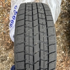 グッドイヤー　スタッドレス4本セット  195/65R15の画像