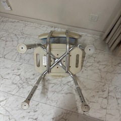 介護用椅子の画像