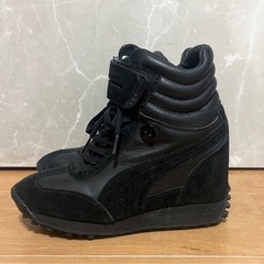 PUMA プーマ 厚底ヒールスニーカー 23cmの画像