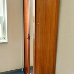 ミラー付き　収納棚　キャビネット　の画像