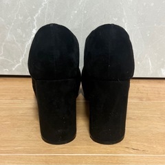 GU スエード黒パンプス 23cm/23.5cmの画像
