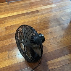 レトロ調　扇風機の画像