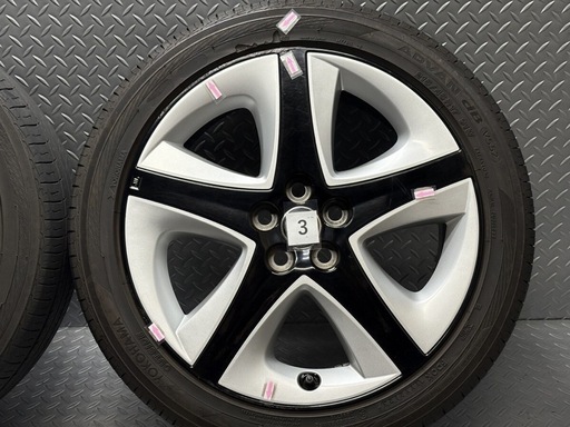 50系プリウス 17インチツーリングホイール7.0J+50 5穴100 横浜タイヤADVAN dB 215/45R17 