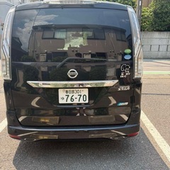 日産セリナの画像