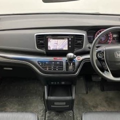 ホンダ オデッセイ アブソルート🌻✨8人乗り3列シートのお車です❣️の画像