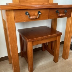 ヴィンテージ風ドレッサーの画像