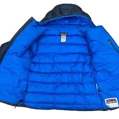 186000 現状品 patagonia パタゴニア キッズ服・トップス（100㎝～） STY68206FA14  ネイビー ダウンジャケット キッズ [A1000025388779A]の画像