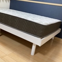 セミダブルベッドの画像