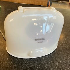 K2507-370 TOSHIBA コードレススチームアイロン TA-FV410 2013年製 キズ汚れ有り 動作確認済みの画像