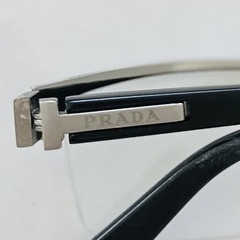 お取引中 PRADA  プラダ　メガネケース　　ご希望によりメガネ付けますの画像