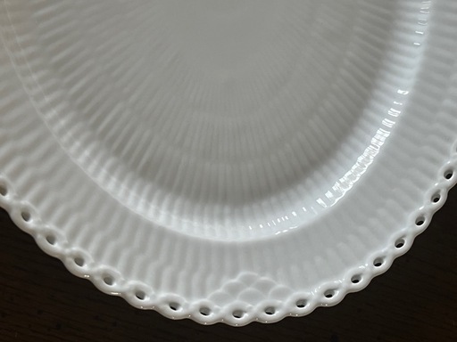 ロイヤルコペンハーゲン ホワイトフルーテッド フルレース 楕円プレート