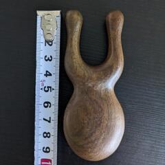 【本日限り】未使用 天然 白檀 マッサージ 木製 顔 ツボ 全身 携帯 持ち運び 頭痛 肩こり 人気 サンダルウッドの画像