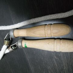【中古】子供用　なわとび　木製　日本製　②の画像