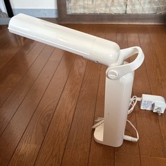 デスクライトの画像
