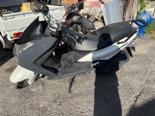 ヤマハ　マジェスティs sg28j 155cc