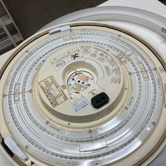 O2507-736 東芝 LED照明器具 LEDH95002Y-LC 2012年製 点灯確認済み リモコン無し カバーの一部に割れ有り 中古 現状お渡しの画像