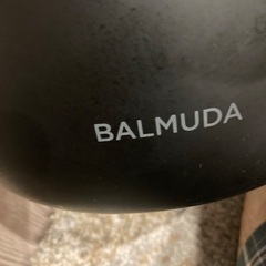 高級バルミューダBALMUDA🔴炊飯器。綺麗の画像