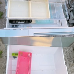 HITACHI 670L 6ドア冷蔵庫 R-G6700　2013年製　の画像