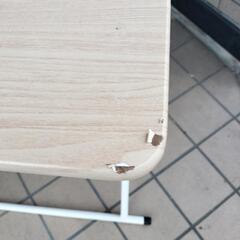 傷あり　折りたたみテーブルの画像