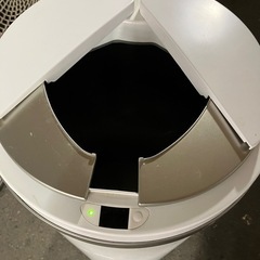 O 2507-738 ZitA ゴミ箱 45L ホワイト 動作確認済み キズ汚れ有りの画像