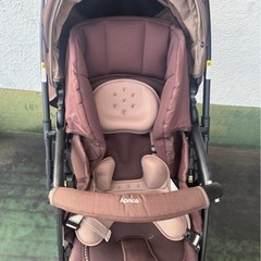 美品 アップリカ　ベビーカー　ハイシート　軽量の画像