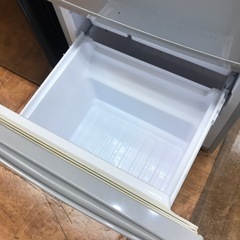 【安心の6ヶ月保証】137L 2ドア冷蔵庫 SHARP 2818年製の画像