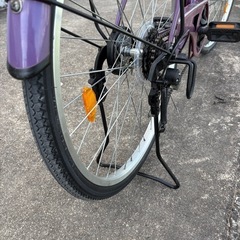 26㌅オートライト変速付き折り畳み軽快車(パープルカラー)の画像