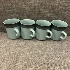 お皿3種類＋マグセットの画像