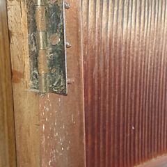 🔴山口市、古い杉板戸柾目￥9800🔴開き戸取っ手付き🔴高さ1725幅888mm🔴表面美品の画像