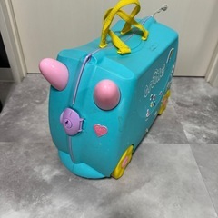 子どもスーツケースの画像