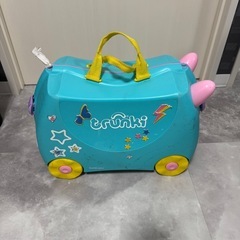 子どもスーツケースの画像