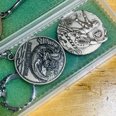 ★記念メダルのキーホルダー★まとめてセットの画像