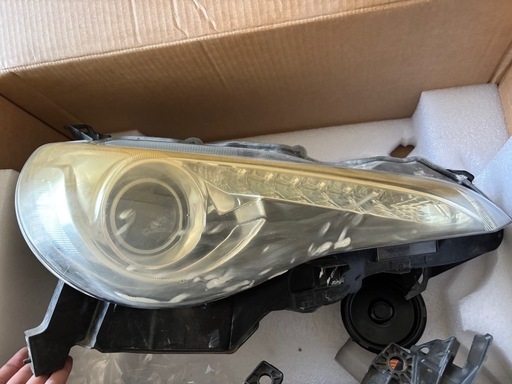 トヨタ86 ヘッドライト