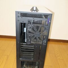 NZXT ミッドタワーATXケース H710　PCケース　取りに来てくれる方限定　コンビニ待ち合わせOKの画像