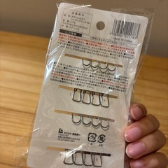 30　ステンレスミニ　ハンギングピンチ　写真を飾ったりする時におすすめの画像