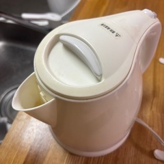 キッチン家電　電気ポットの画像