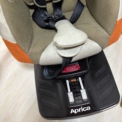 aprica チャイルドシートの画像