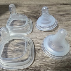 哺乳瓶の画像