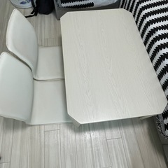 【ニトリ】折りたたみローテーブル＆座椅子2脚セットの画像