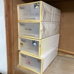 譲ります！引き出し型クリアケースの画像