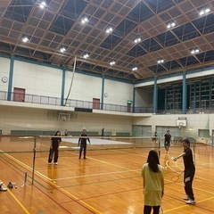 バドミントンやるよ🏸🏸